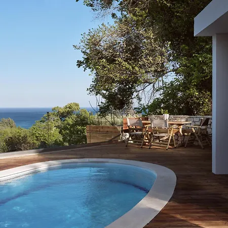 Вилла Chris & Jo Villas, Enchanting Escapes, With Heated Pools & Seaviews By Thinkvilla *