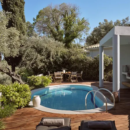 Chris & Jo Villas, Enchanting Escapes, With Heated Pools & Seaviews By Thinkvilla *