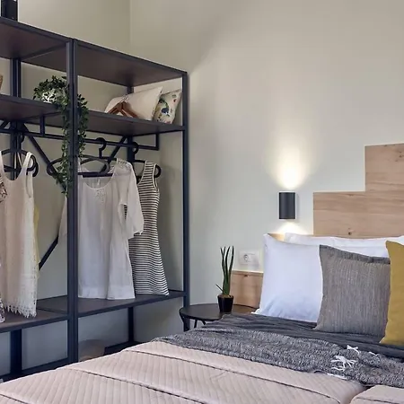 Chris & Jo Villas, Enchanting Escapes, With Heated Pools & Seaviews By Thinkvilla Закинтос