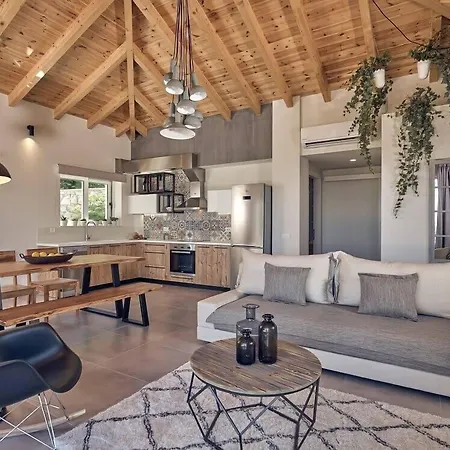 Chris & Jo Villas, Enchanting Escapes, With Heated Pools & Seaviews By Thinkvilla Вилла *