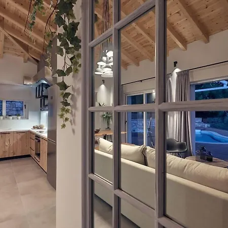 Chris & Jo Villas, Enchanting Escapes, With Heated Pools & Seaviews By Thinkvilla * Закинтос