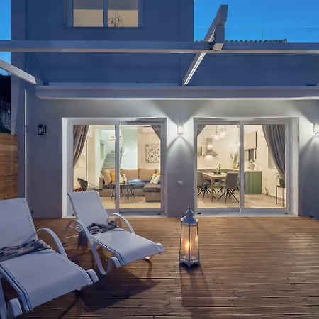 Chris & Jo Villas, Enchanting Escapes, With Heated Pools & Seaviews By Thinkvilla * Закинтос