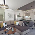 Villa Chris & Jo Villas, Enchanting Escapes, With Heated Pools & Seaviews By Thinkvilla Zakynthos Town