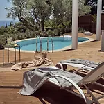 Chris & Jo Villas, Enchanting Escapes, With Heated Pools & Seaviews By Thinkvilla Zakynthos Town