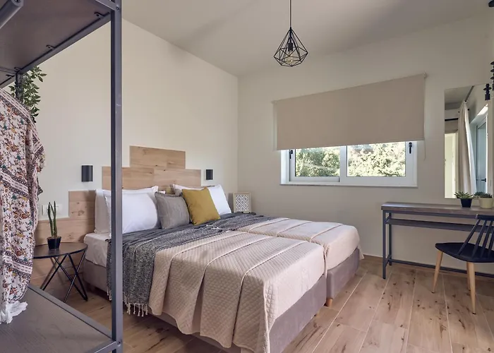 Villa Chris & Jo Villas, Enchanting Escapes, With Heated Pools & Seaviews By Thinkvilla *