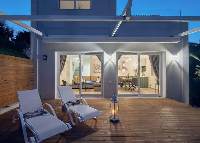 Chris & Jo Villas, Enchanting Escapes, With Heated Pools & Seaviews By Thinkvilla * Zakynthos stad