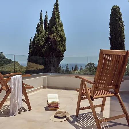 Chris & Jo Villas, Enchanting Escapes, With Heated Pools & Seaviews By Thinkvilla 빌라 *