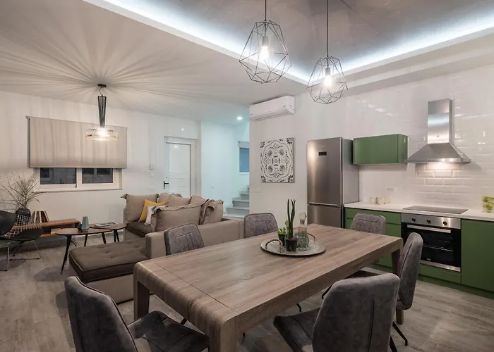 Villa Chris & Jo Villas, Enchanting Escapes, With Heated Pools & Seaviews By Thinkvilla Città di Zante