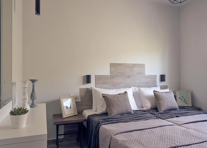 Villa Chris & Jo Villas, Enchanting Escapes, With Heated Pools & Seaviews By Thinkvilla *