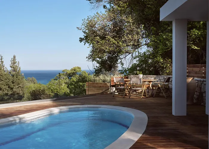 Villa Chris & Jo Villas, Enchanting Escapes, With Heated Pools & Seaviews By Thinkvilla *
