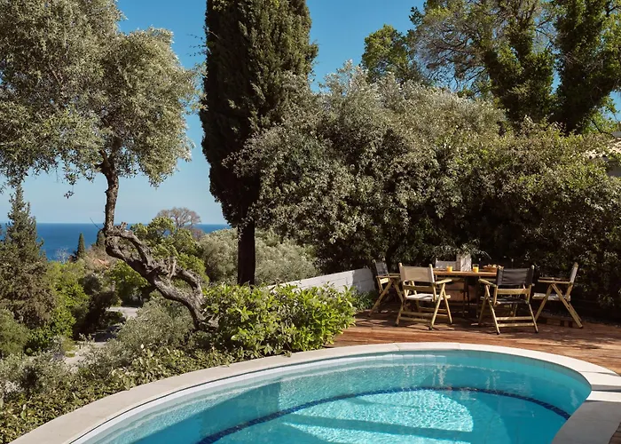Chris & Jo Villas, Enchanting Escapes, With Heated Pools & Seaviews By Thinkvilla * Città di Zante