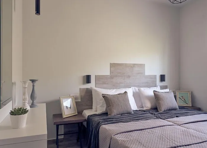Villa Chris & Jo Villas, Enchanting Escapes, With Heated Pools & Seaviews By Thinkvilla